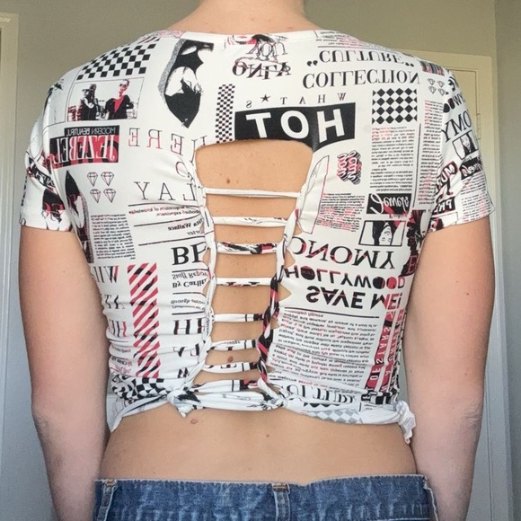 Fashion Graphic Cut Out Crop Top Size M - Picture 3 of 10